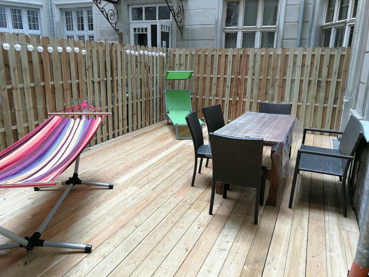 Prater & Center Apartment Mit Eigener Terrasse Bécs Kültér fotó